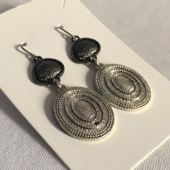 Textured Silver Gunmetal Oval Round Dangle Pierced Earrings - Picture 2 of 5